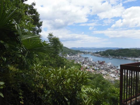 City view, Mountain view, Sea view