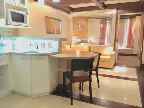 Kitchen or kitchenette