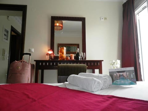 Bed, Photo of the whole room, Decorative detail, Bedroom