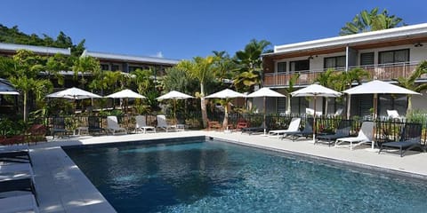 Bathroom, Swimming pool