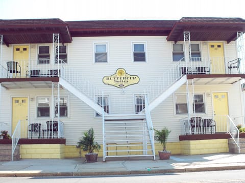 Buttercup Suites Hotel in Wildwood