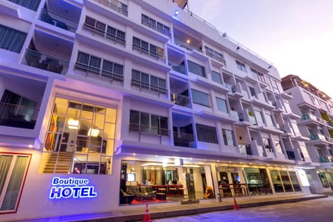 Grand Sunset Hotel Phuket Hotel in Karon