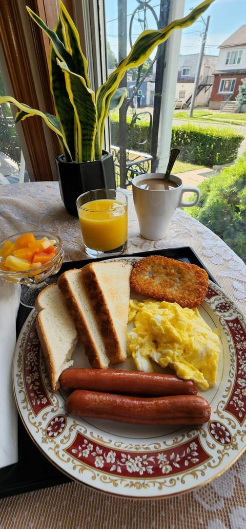 Anna's Bed & Breakfast Bed and Breakfast in Niagara Falls