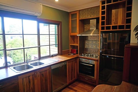 Bridgefield Guest House Bed and Breakfast in Margaret River