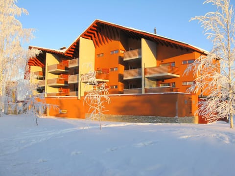 Property building, Day, Winter