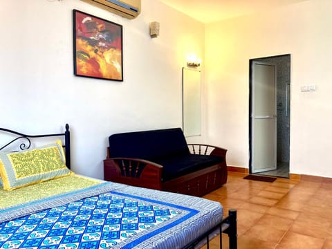 302 Casa Stay 2 bedoom apartment with Pool Holiday Home Condo in Baga