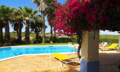 4 bedrooms villa with city view private pool and enclosed garden at Carvoeiro 2 km away from the beach Villa in Portimao