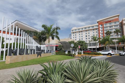 Courtyard by Marriott Panama Multiplaza Mall Hotel in Panama City, Panama