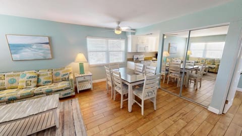 121 Surf Song Resort House in Madeira Beach