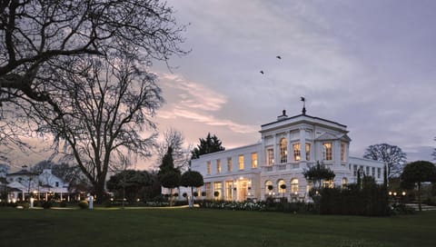 Property building, Facade/entrance, Garden