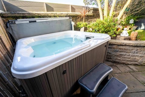 Antrim House Guest Rooms & Suites Bed and Breakfast in Portrush