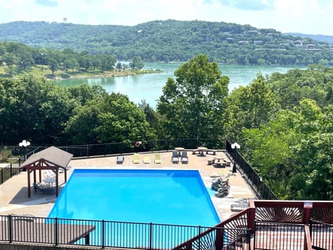 Rockwood Condos on Table Rock Lake With Boat Slips Aparthotel in Indian Point