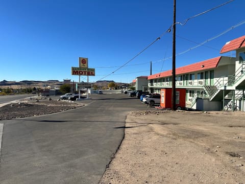 Ramblin Rose Motel Motel in Kingman