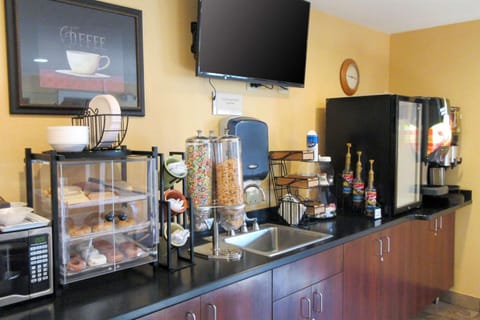 Restaurant/places to eat, Dining area, On site, Breakfast, Continental breakfast