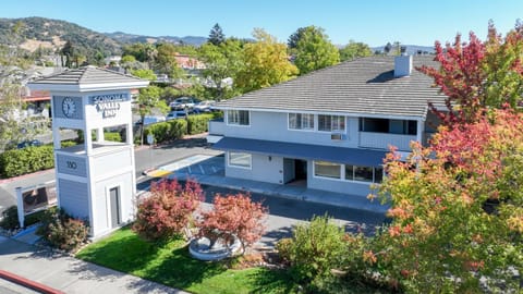 Property building, Neighbourhood, Natural landscape, Mountain view