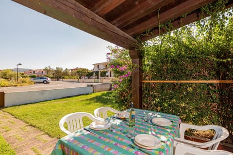 Patio, Garden view