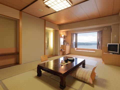 Akan No Mori Tsuruga Resort Hanayuuka Ryokan in Hokkaido Prefecture