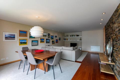 Comfy Luxury Apartment Condo in Porto