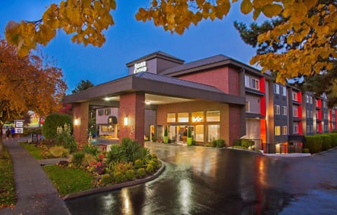 Property building, Facade/entrance