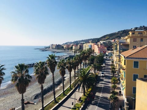 Bird's eye view, Fishing, Balcony/Terrace, Beach, Beach, City view, City view, Landmark view, Landmark view, Sea view, Sea view, Street view, Street view, Family