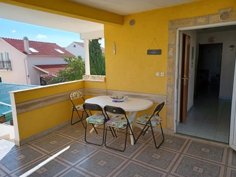 Apartmani Jakovljevic Apartment in Murter