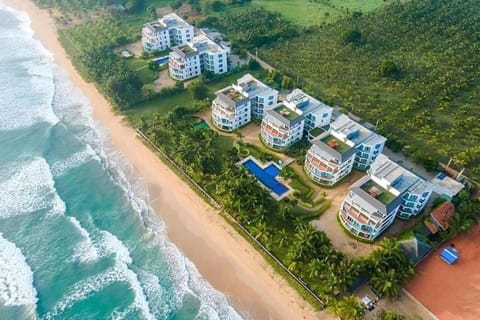 Pearl Of Ocean Front Apartment in Sri Lanka