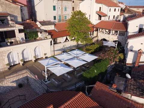 Property building, View (from property/room), Balcony/Terrace, Garden view, Landmark view, Sea view, Breakfast, Inner courtyard view