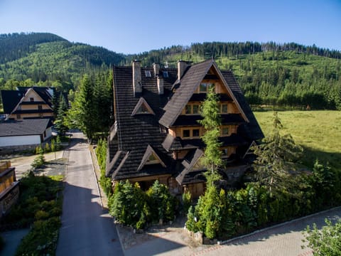 Property building, Day, Bird's eye view