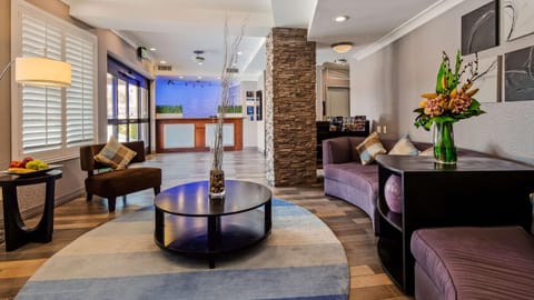 Best Western PLUS Avita Suites Hotel in Torrance