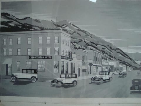 The Cosmopolitan Hotel Hotel in Crowsnest Pass