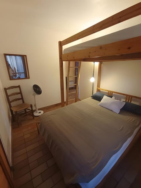 Property building, Living room, Bedroom