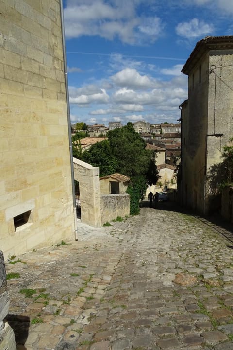 12 Rue des Ecoles House in Saint-Émilion