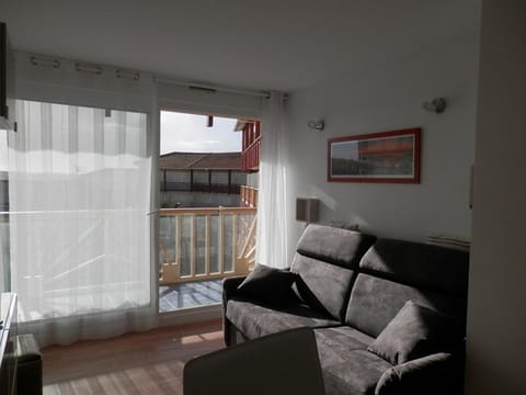 T2 avec piscine, terrasse et parking à Vieux-Boucau - FR-1-379-81 Apartment in Vieux-Boucau-les-Bains