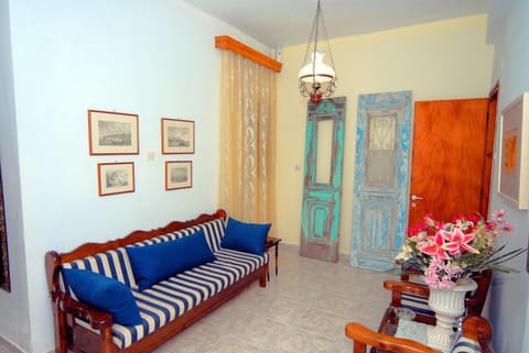 Aiolos House Bed and Breakfast in Skiathos