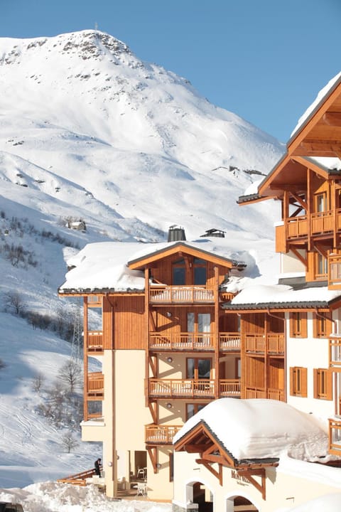 Le Chalet du Mont Vallon Spa Resort Hotel in Les Allues