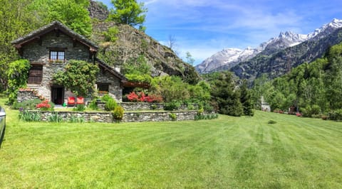 Property building, Garden, Mountain view