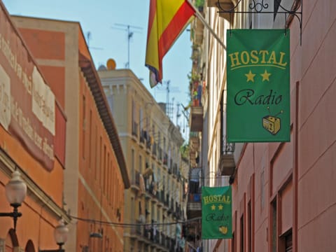 Hostal Radio Barcelona Chambre d’hôte in Barcelona