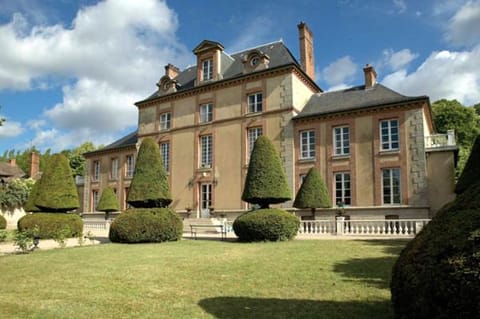 Château Rouillon d'Allest Chambre d’hôte in Fontainebleau