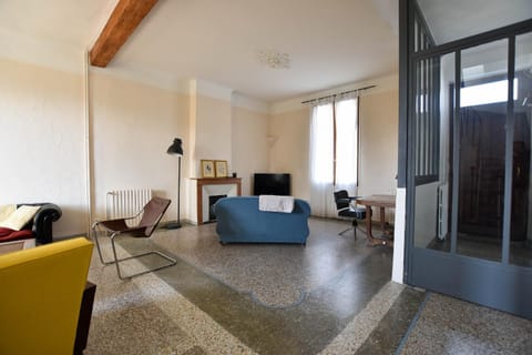 Palmeira, Piscine - Parking - Clim House in Arles