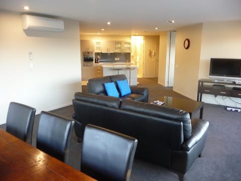 Esplanade Apartments Apartment hotel in Whitianga