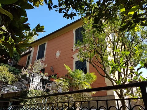 Facade/entrance, Garden view