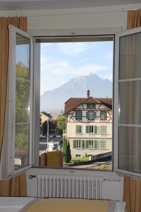 Gasthaus zum Kreuz Bed and Breakfast in Canton of Lucerne