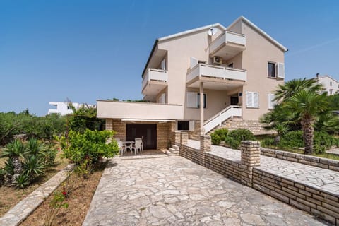 Apartment Ljubica with nice garden Apartment in Novalja