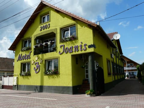 Motel Ioanis Motel in Timiș County