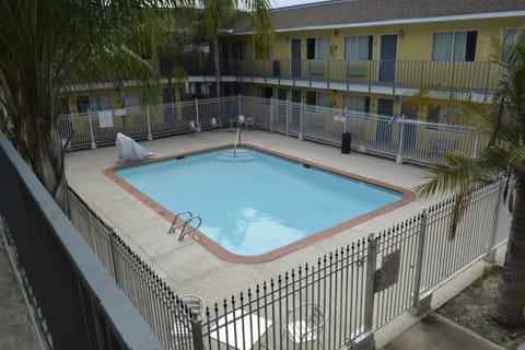 Americas Best Value Inn and Suites Groves Motel in Port Arthur