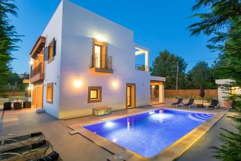 Villa Alexandra Chalet in Ibiza