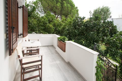 Paris Studios & Apartment Condo in Peloponnese, Western Greece and the Ionian