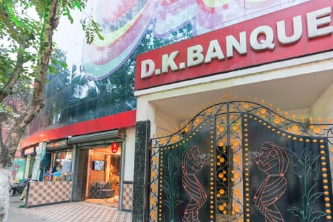 Dk Inn Near Kalighat Kali Temple Hotel in Kolkata