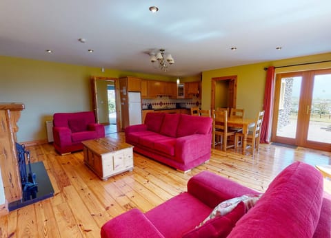Dingle Courtyard Cottages 4 Bed Casa in Dingle