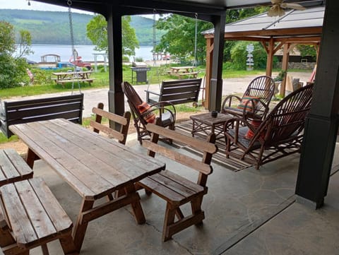 Cottage Place on Squam Lake - Suites Apartment hotel in Ashland